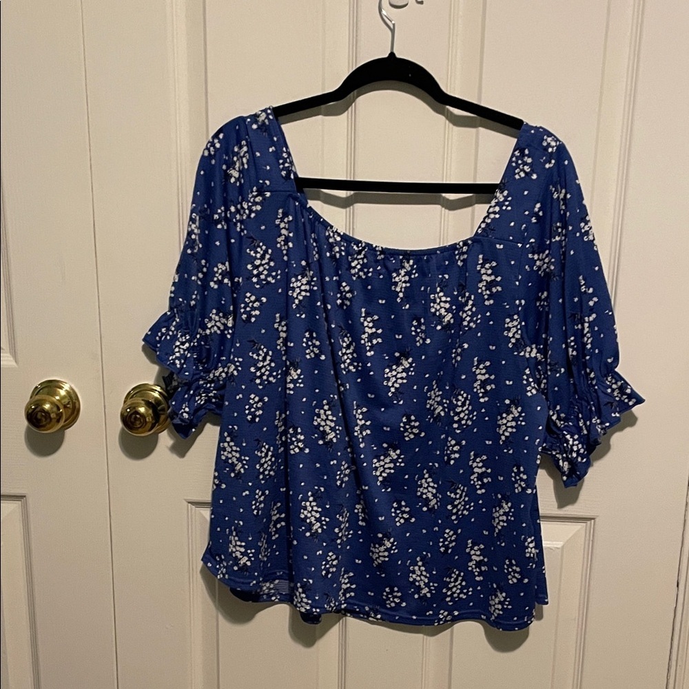 ❤️MELLODAY Navy and White Floral Blouse - Picture 4 of 5